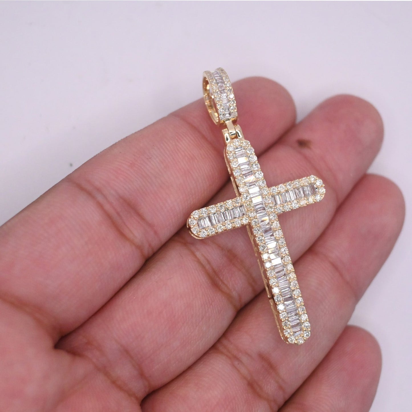 10K Gold Diamond Pendant 2.00CT